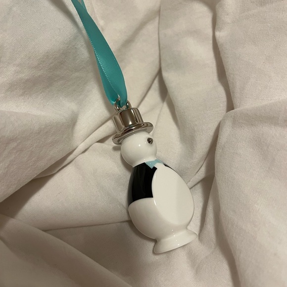 Bone china Tiffany & Co. Christmas ornament - Picture 1 of 6